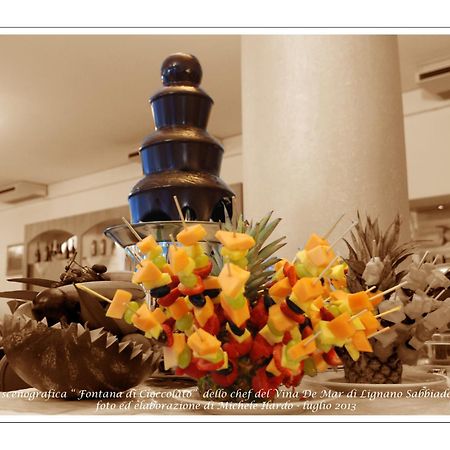 Hotel Vina De Mar Lignano Sabbiadoro Bagian luar foto