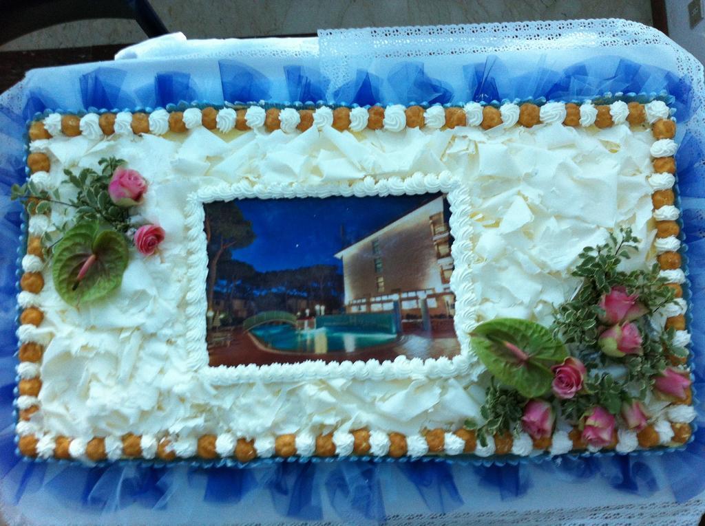 Hotel Vina De Mar Lignano Sabbiadoro Bagian luar foto