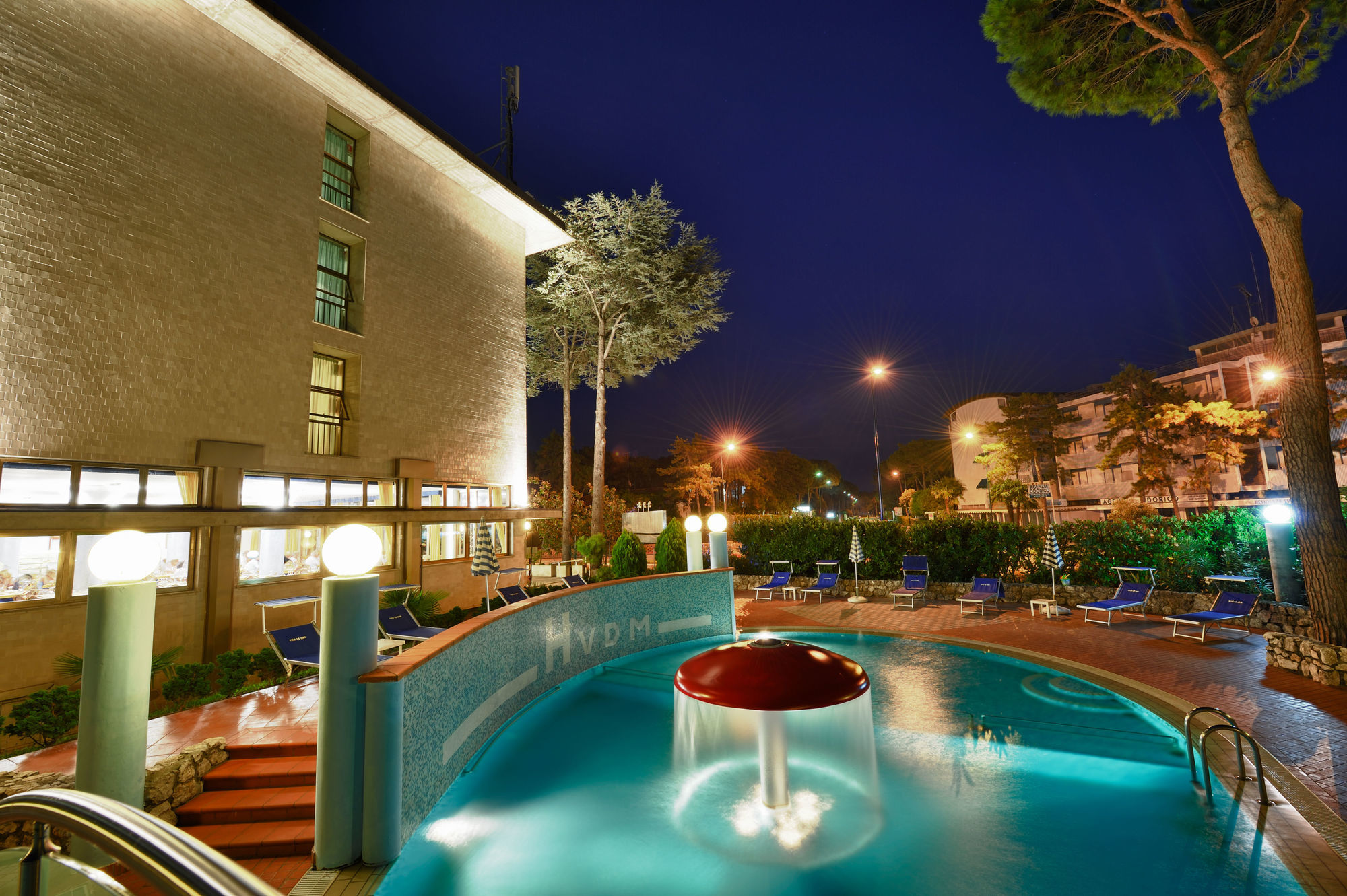 Hotel Vina De Mar Lignano Sabbiadoro Bagian luar foto